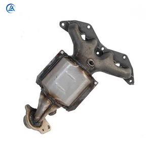 適用於 Civic 1.7L 的排氣歧管直接安裝催化轉化器